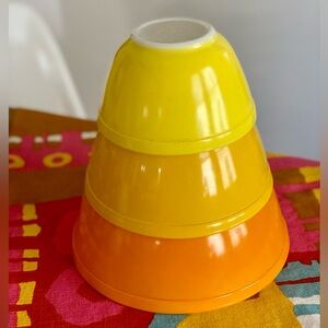 Vintage Pyrex Citrus Mixing Bowls